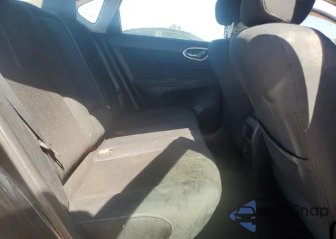 2015 Nissan Sentra S z USA, uszkodzony, nr VIN 3N1AB7AP4FY362370